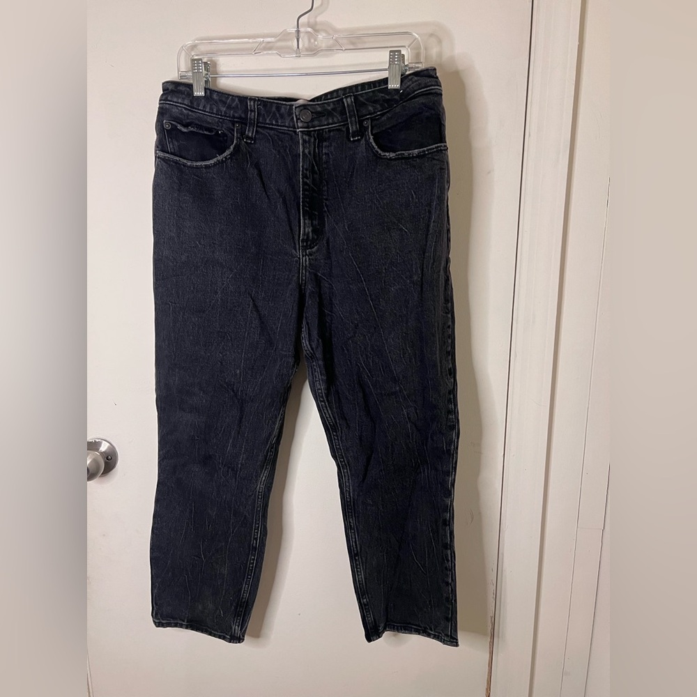 Abercrombie The Mom High Rise Jean 32 Short